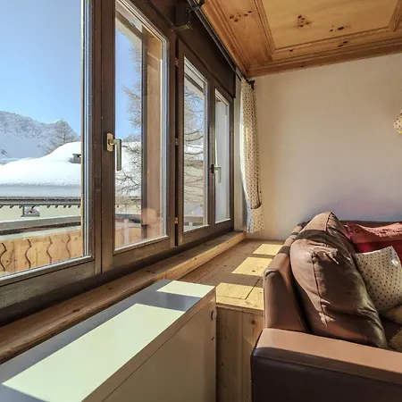 Marmotta 2 By Vacations, Privates Familienhaus Direkt An Der Skipiste * Arosa