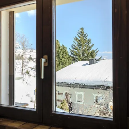 Marmotta 2 By Vacations, Privates Familienhaus Direkt An Der Skipiste בקתה
