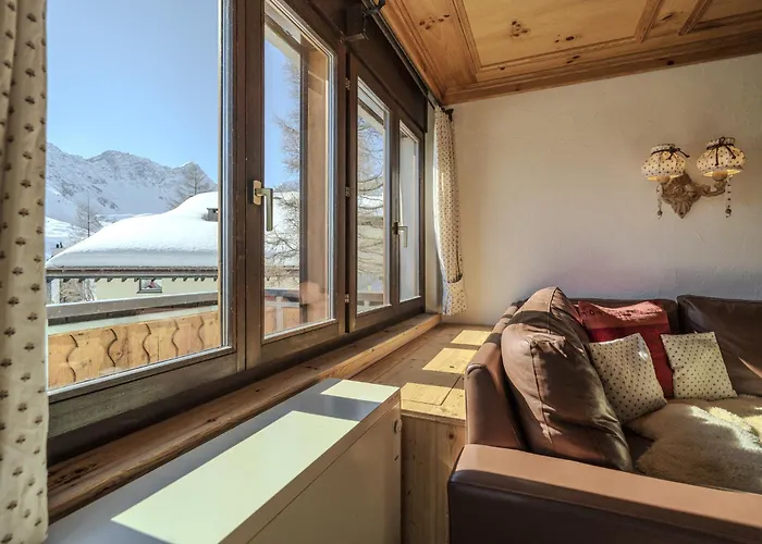 Marmotta 2 By Vacations, Privates Familienhaus Direkt An Der Skipiste * Arosa