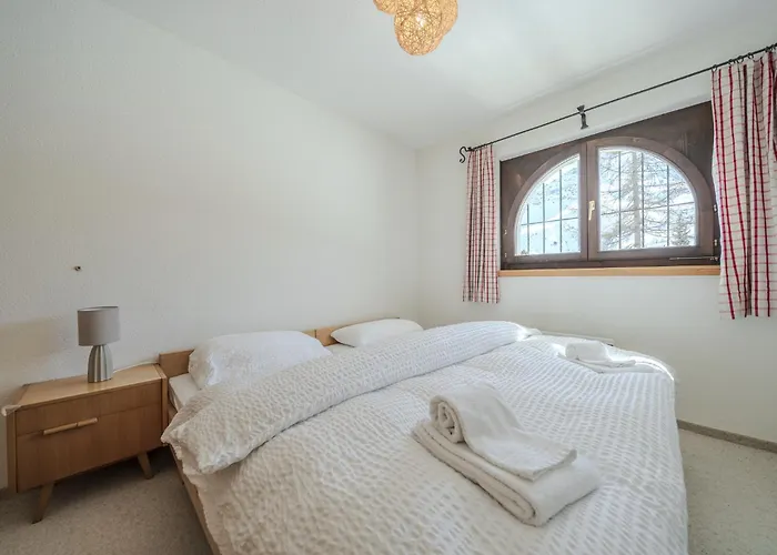 Marmotta 2 By Vacations, Privates Familienhaus Direkt An Der Skipiste Chalet Arosa